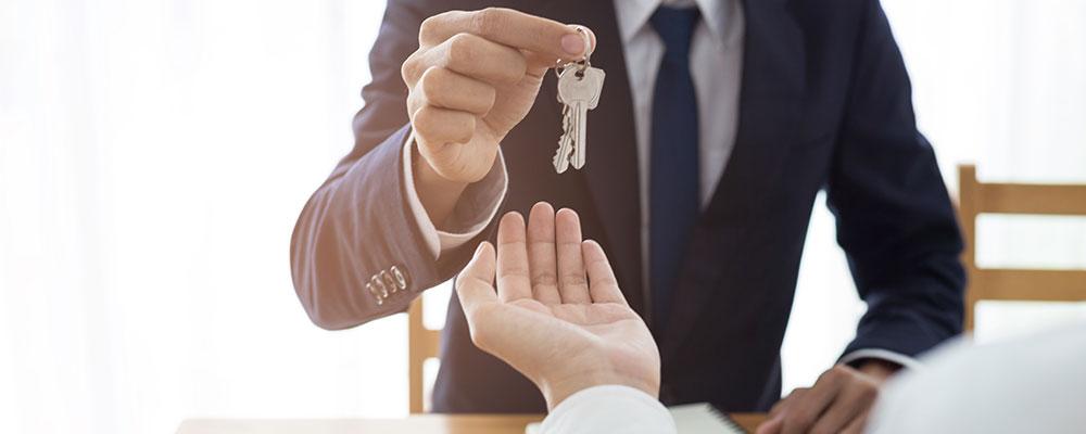 Palm Beach residential and commercial real estate lawyer